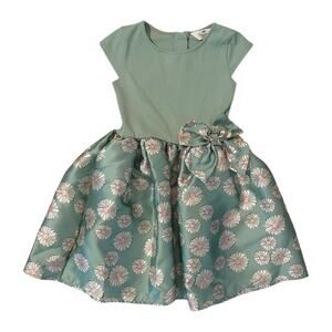H&M Girls Green Floral Fit & Flare Dress Size 6X/7 6/7 Formal Daisy *Small Flaw